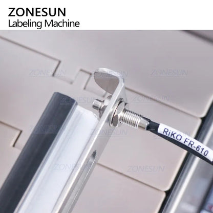 ZONESUN ZS-TB700 Automatic Round Bottle High Speed Labeling Machine